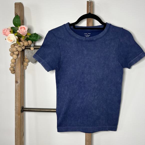 Moa Moa Short Sleeve Blue Stretchy Spandex Shirt Size Large - Picture 1 of 6